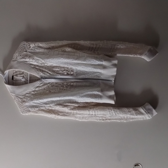 Free People Sweaters - FREE PEOPLE WOMEN LONG SLEEVE CROCHET EYE LITE ZIP UP SWEATER